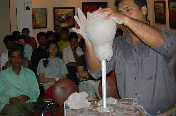 Sachin Waikar demonstrates the art of clay modeling